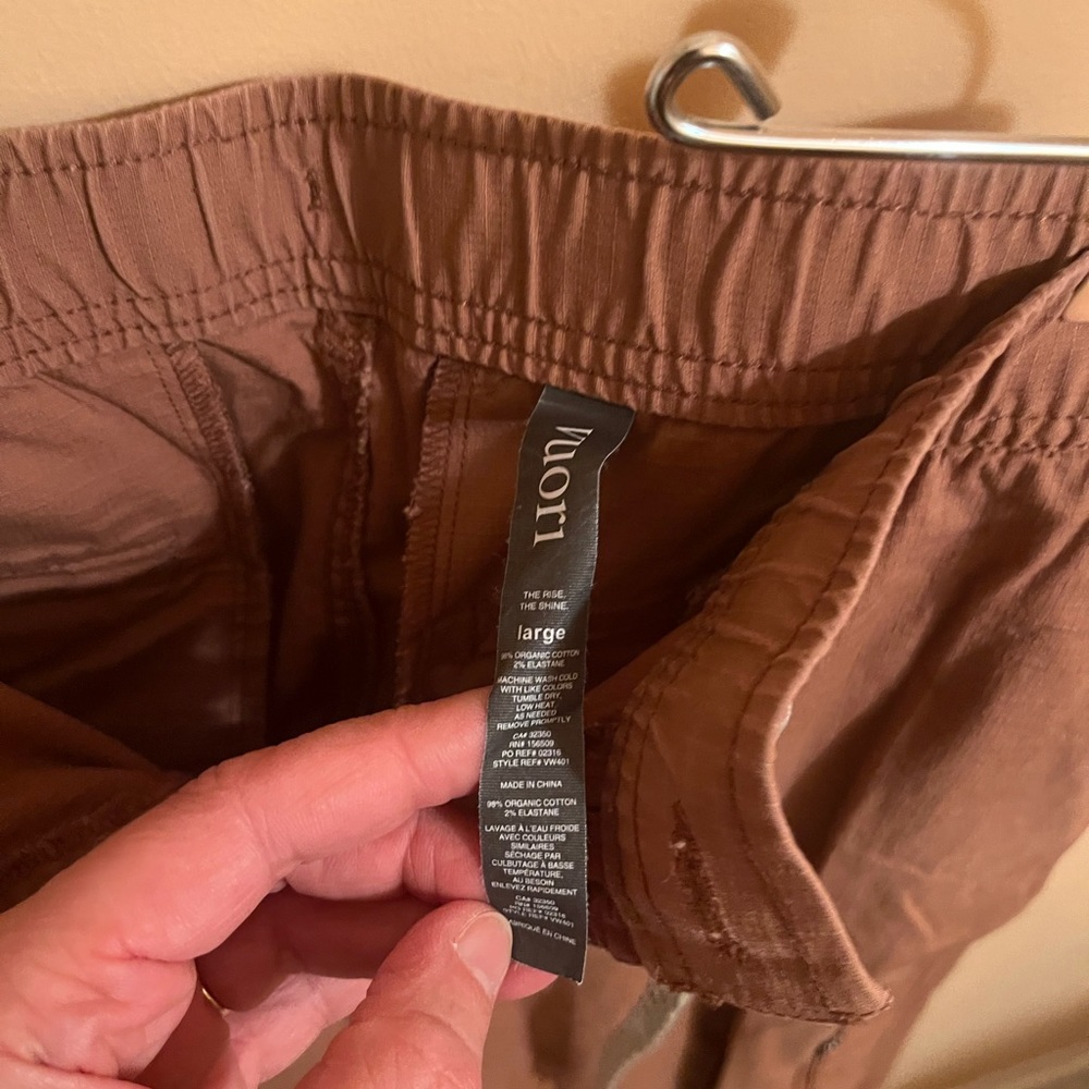 LAST CHANCE | Vuori Ripstop Pants in Light Terracotta - Picture 6 of 7